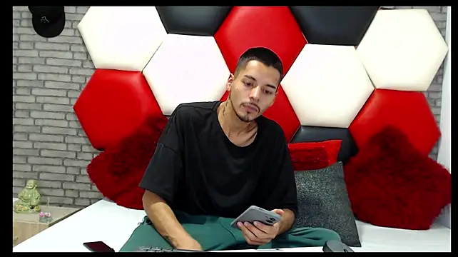 Thristan05 webkamerás műsora