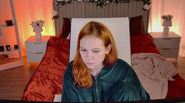 LisaAris élő XXX-chatje