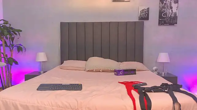 צ'אט XXX בשידור חי של Zac_million