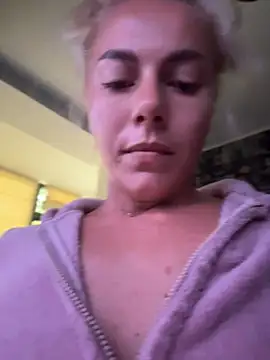 tanyagrey Chat XXX in diretta