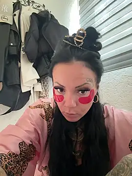 Chat +18 de michellegraf ao vivo