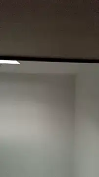 CouplingCry Chat XXX live