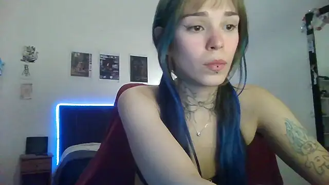 loletabb élő XXX-chatje