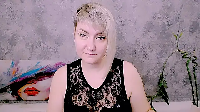 Djullia's Live XXX Chat