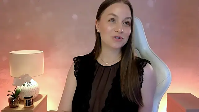 MilaFleur's Live XXX Chat