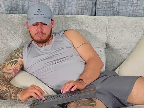 Pertunjukan Kamera Web JaxRagnar