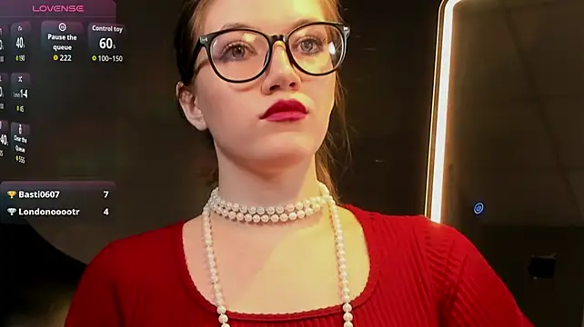 دردشة CathyAdams الجنسية المباشرة
