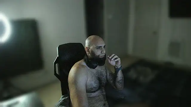 XXX chat uživo modela MastaWolfy