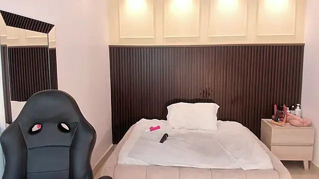 LOLAMAXI Live XXX-chat