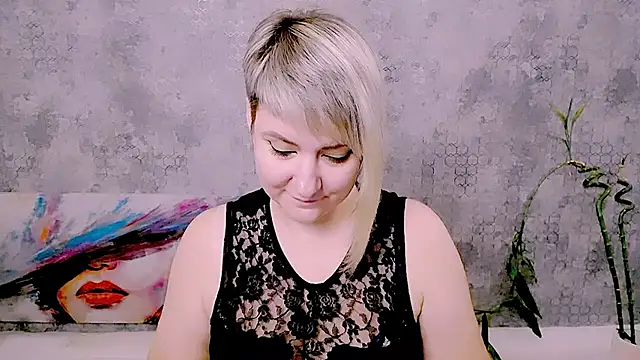 Djullia's Live XXX Chat