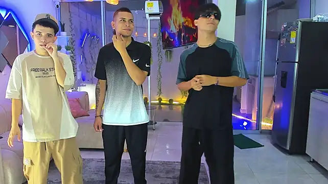 Živý XXX chat Houseofwarrios
