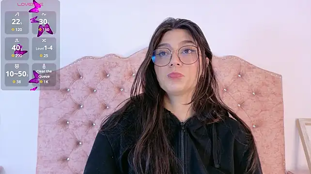 AriiaBloom Chat XXX live