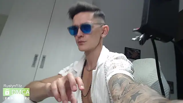 Chatroom XXX en direct de Rustynf1tz_