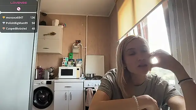 Chat XXX en directo de AngelJeni
