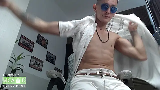 Rustynf1tz_ Live XXX-Chat
