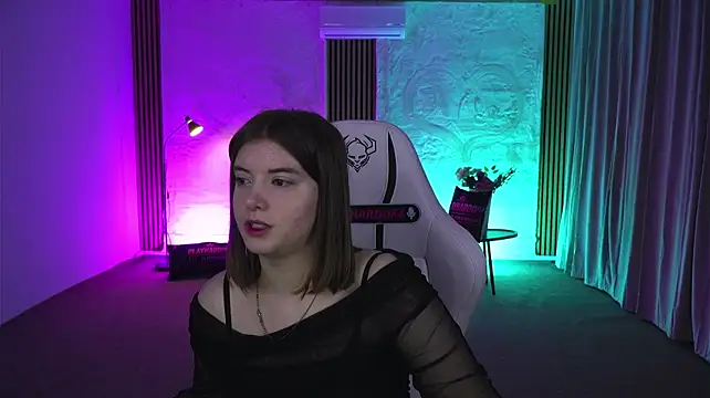 XXX chat uživo modela Tessa_054