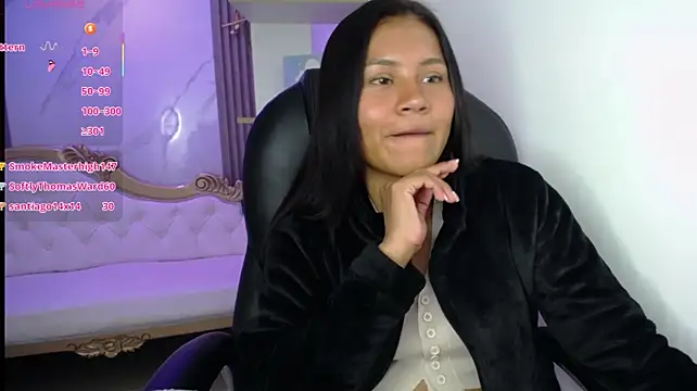 Chat XXX en directo de emiily_tk
