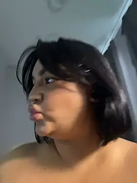XXX chat uživo modela SwittieKendra