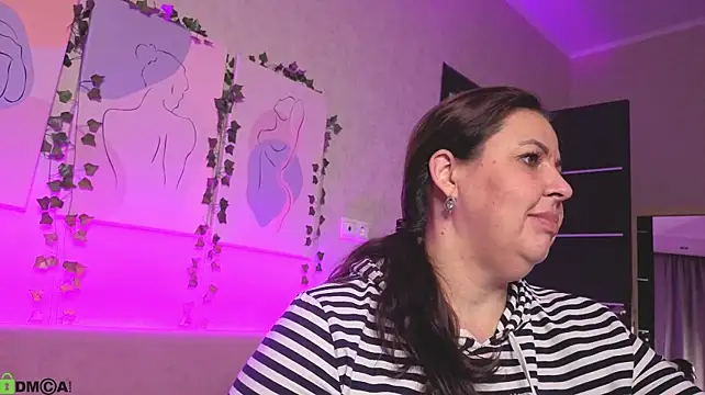 Chat XXX en directo de Adel_Williams