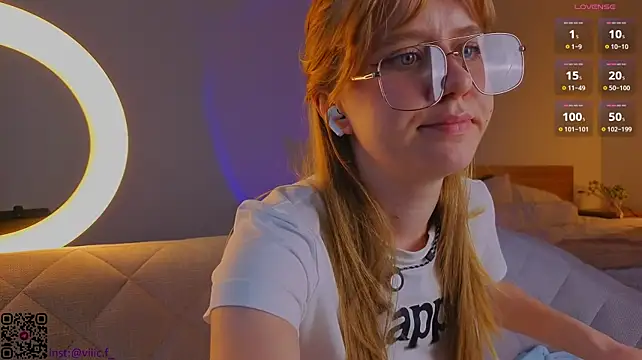 Victori_Fox élő XXX-chatje