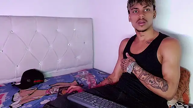 Angel_foxc13のライブXXXチャット