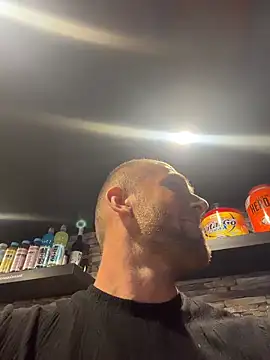 Johnytrain Live XXX Chat