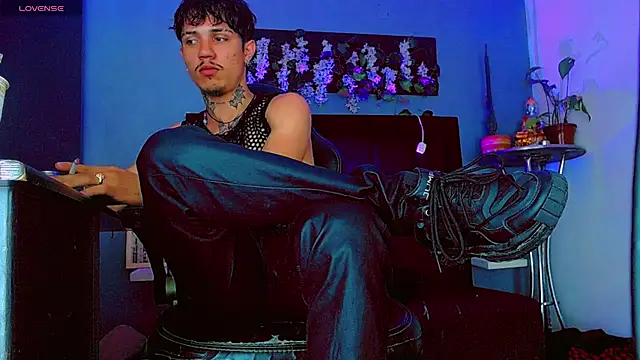 HannibalLester 라이브 XXX 채팅