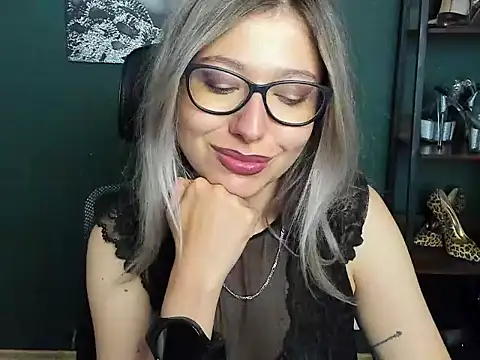 loveHeidi 现场XXX聊天