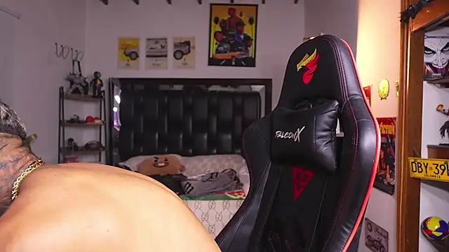צ'אט XXX בשידור חי של logan_hugh8