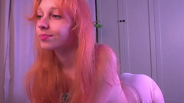 tgirlfoxy's Live XXX Chat