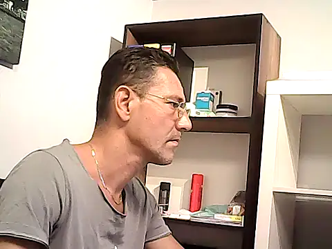 دردشة mastercharisma35 الجنسية المباشرة