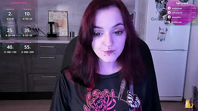 lina__tyaaan's Live XXX Chat