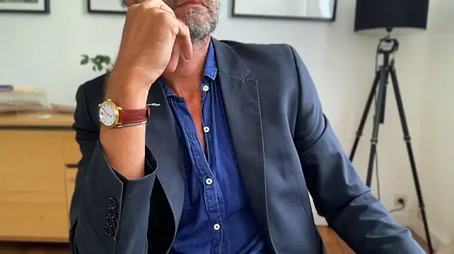 צ'אט XXX בשידור חי של mecchaude