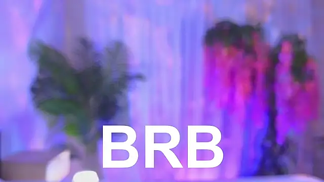 Chat +18 de KarenGibbs ao vivo
