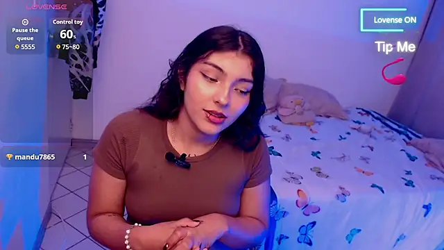 Chat +18 de Mia_Lunee ao vivo
