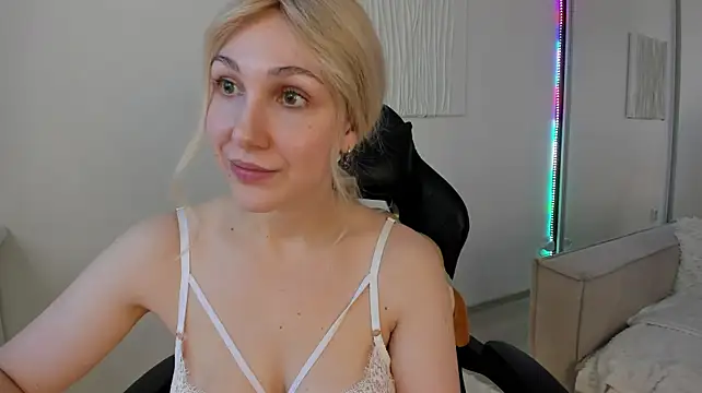 CarolMay Chat XXX in diretta
