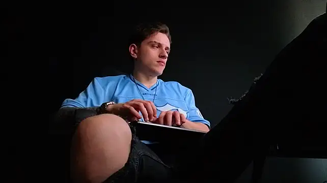 FelixStarkk Live XXX-chat
