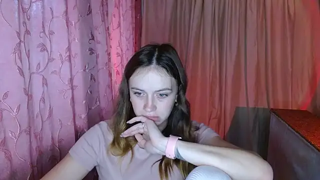 ElinaStar00's Live XXX Chat