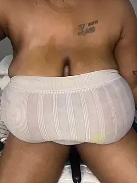 Chatroom XXX en direct de Queenboobs61