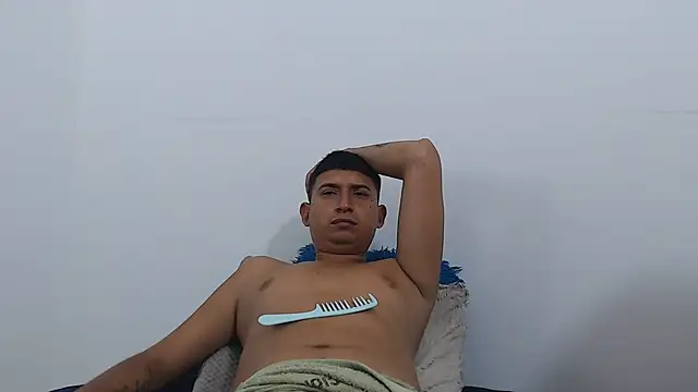 Chat +18 de GabySteven ao vivo