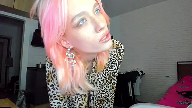 _Alice_Kitty Chat XXX in diretta