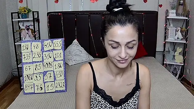 EvaClarkk Adlı Modelin Canlı XXX Sohbeti