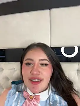 XXX chat uživo modela SummerLuna