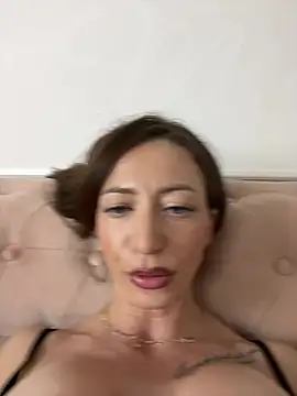 RubyFever's Live XXX Chat