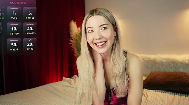 LindaThackerr's Live XXX Chat