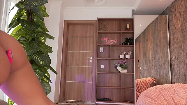 ArianaXO_ Chat XXX live