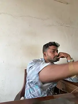 צ'אט XXX בשידור חי של Rabi_BULKBEAST
