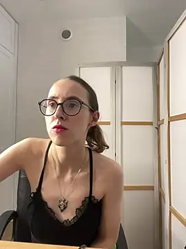 Chat XXX en directo de MartiniiSelenna