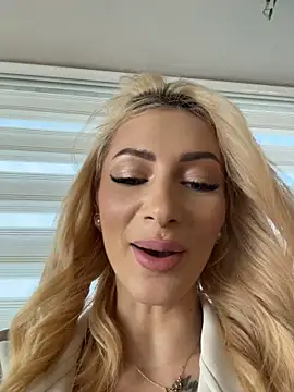 AngieShae's Live XXX Chat