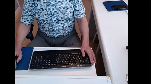 dutchpornking 即時 XXX 聊天